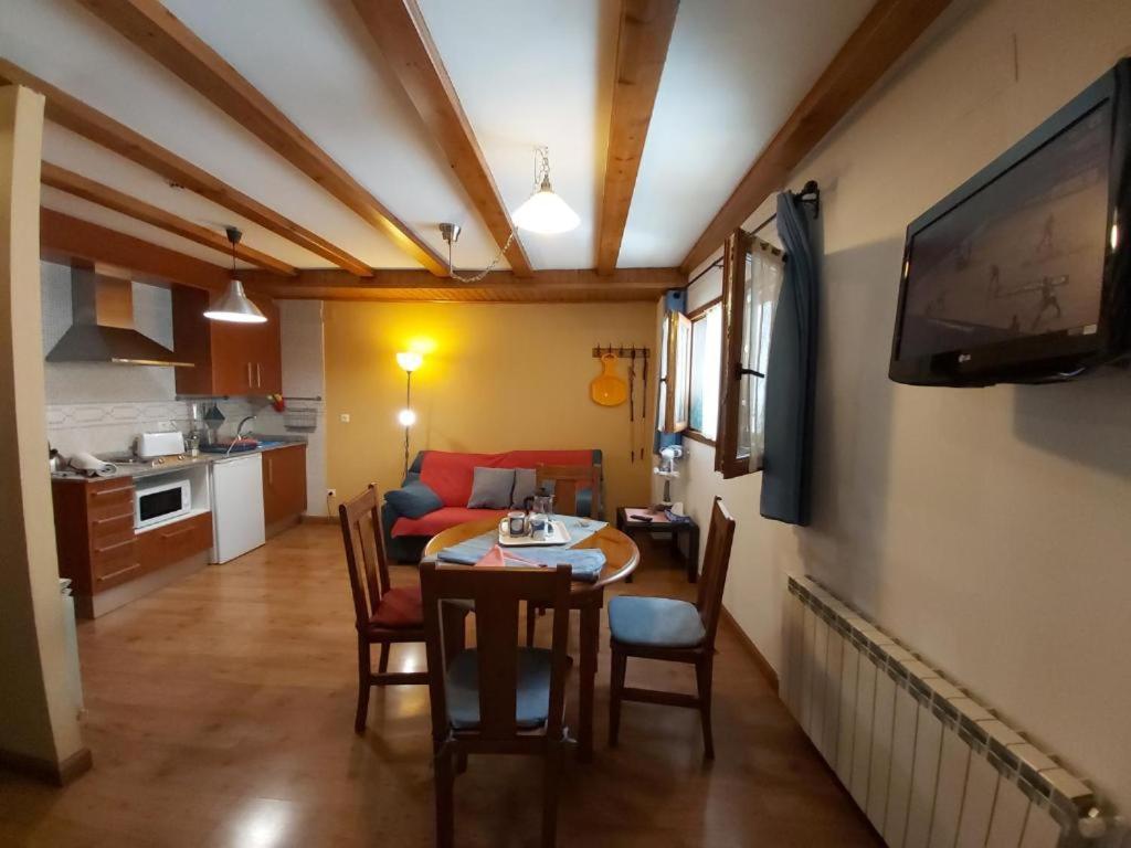 Apartaments Arenys De Boi Bohi Exterior photo
